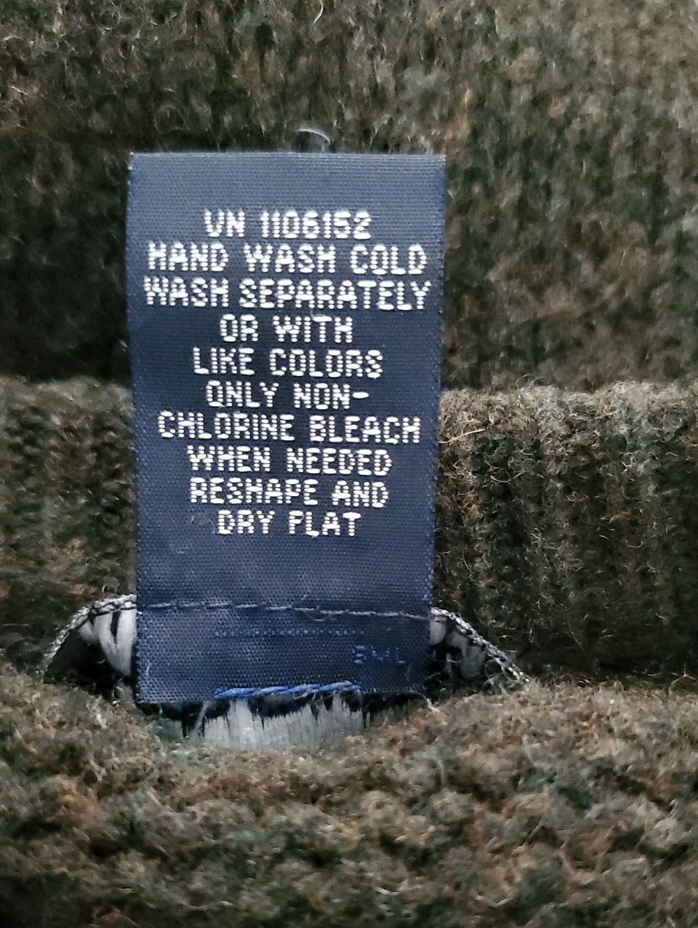 Cherokee Lambs Wool Blend Crewneck Sweater - Green and Gray. Large. - Picture 7 of 9
